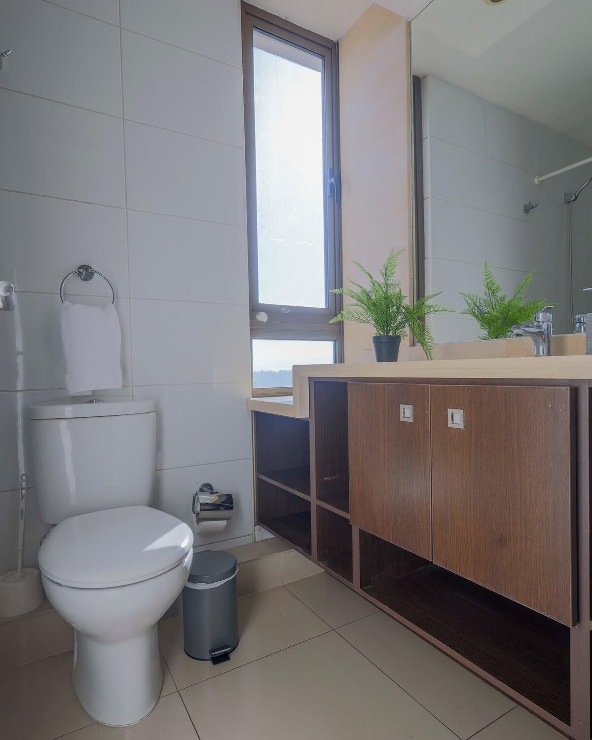Apartamento Amplio Alojamiento En Parque Arauco 2d2b Santiago